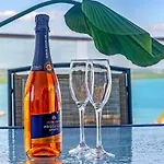 Arafura Edge - Resort-Living With 270-Degree Views